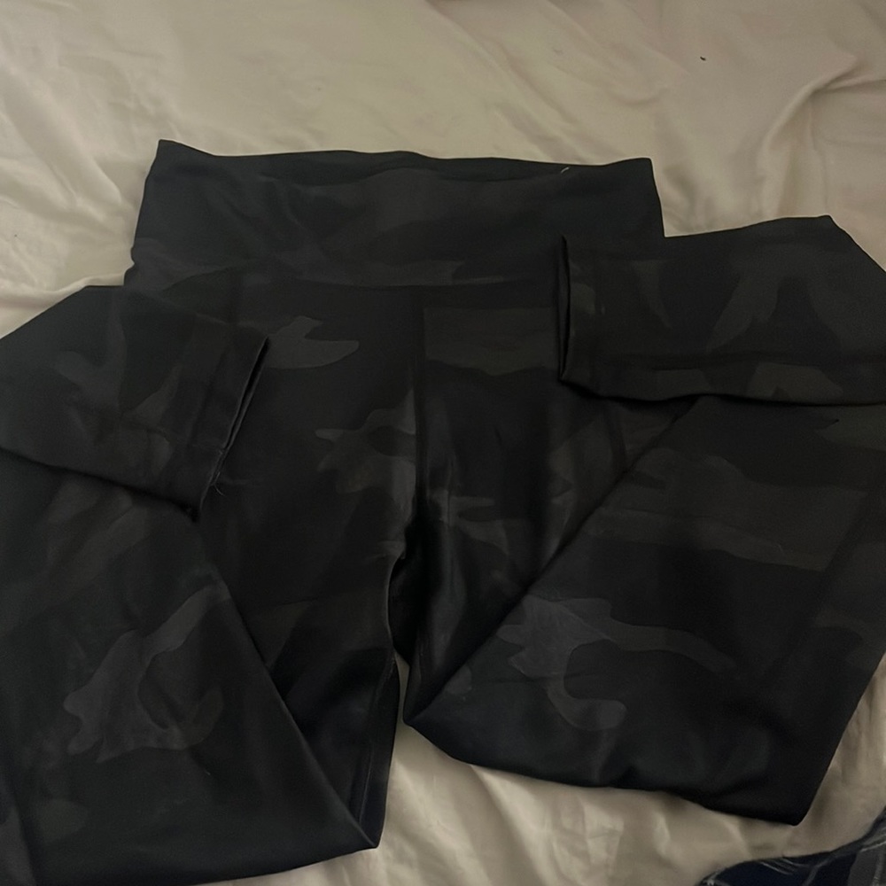 Aeropostale camo leggings